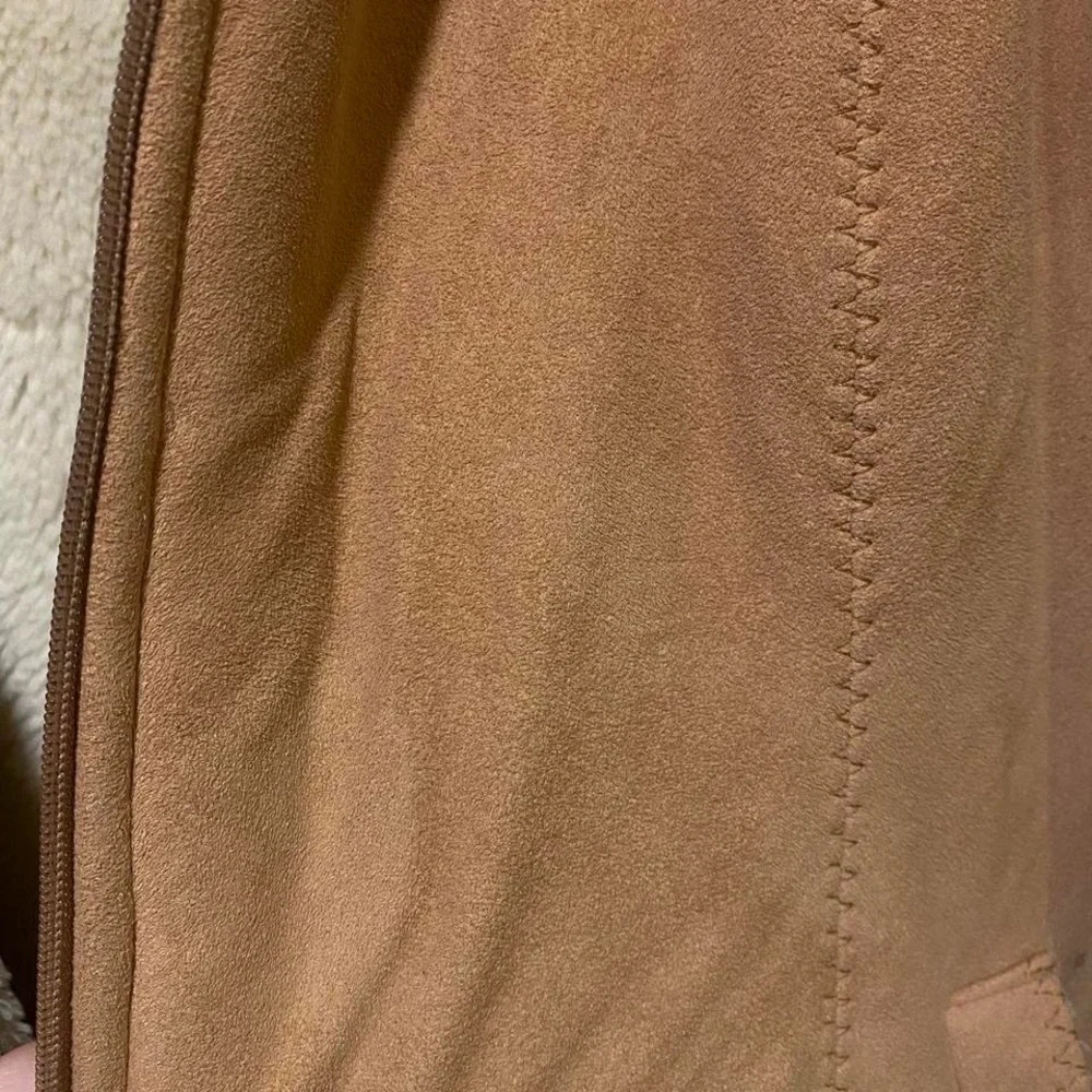 Cozy Cream Faux Fur Winter Coat - Picture 5 of 6